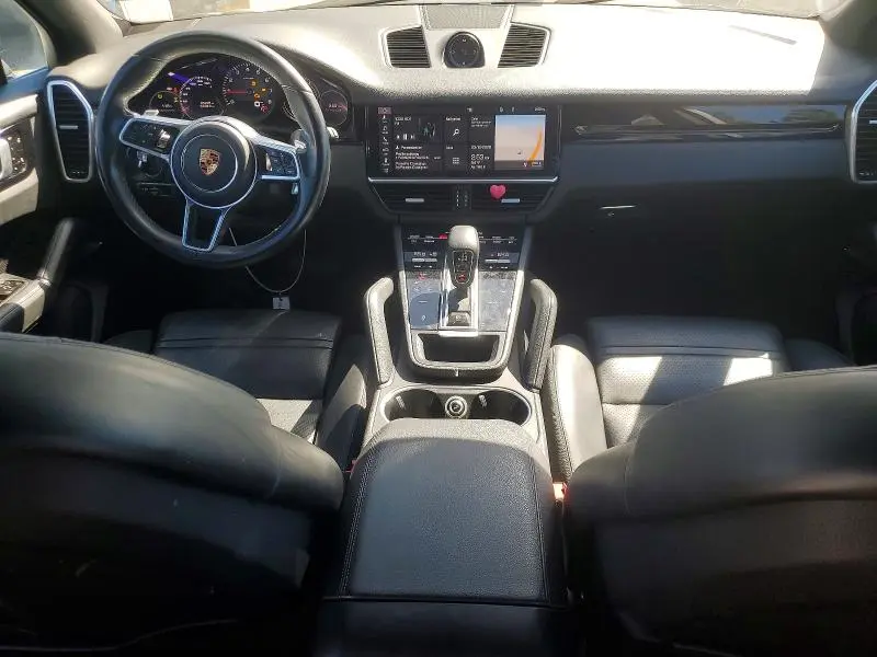 2019 PORSCHE CAYENNE   