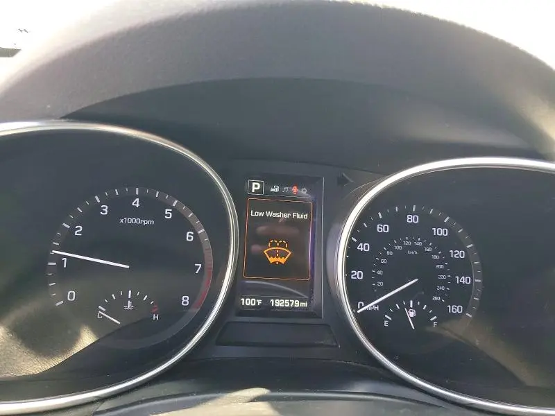 2017 HYUNDAI SANTA FE SE  