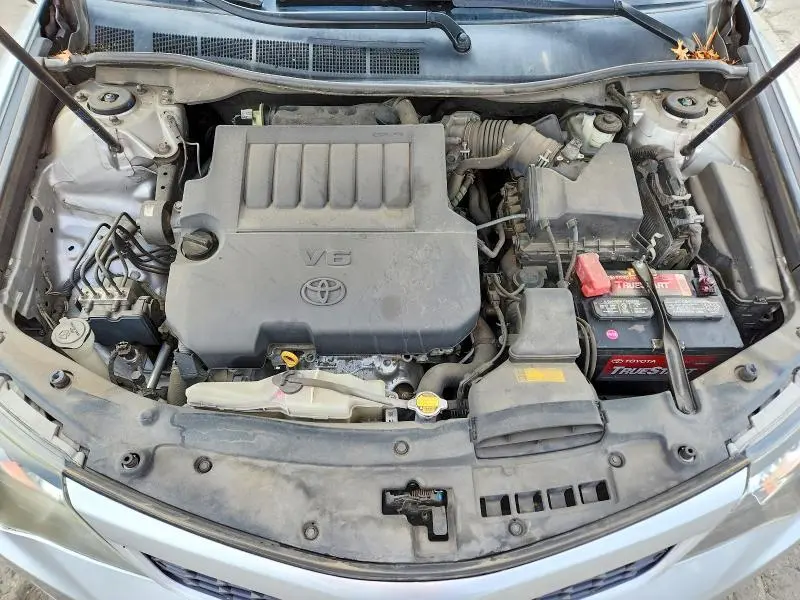 2013 TOYOTA CAMRY SE V6  