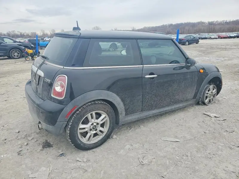 2012 MINI COOPER   