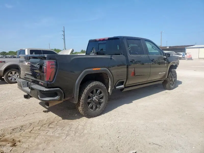 2025 GMC SIERRA K2500 AT4  