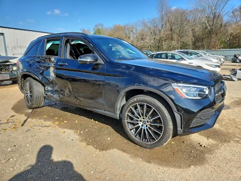 2022 MERCEDES-BENZ GLC 300  