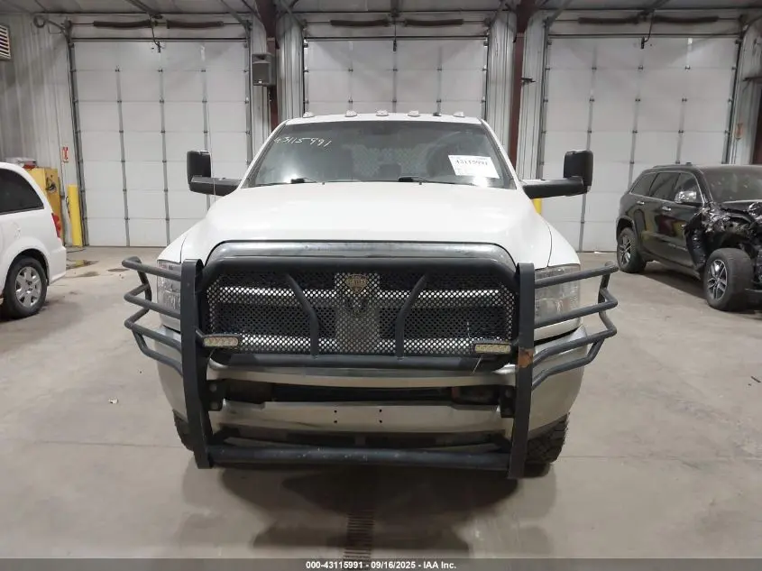 2018 RAM 2500 TRADESMAN  4X4 8' BOX