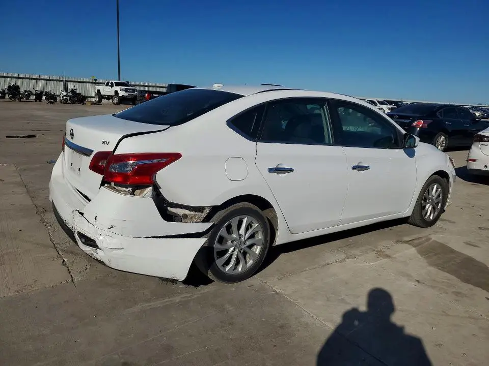 2019 NISSAN SENTRA SV  