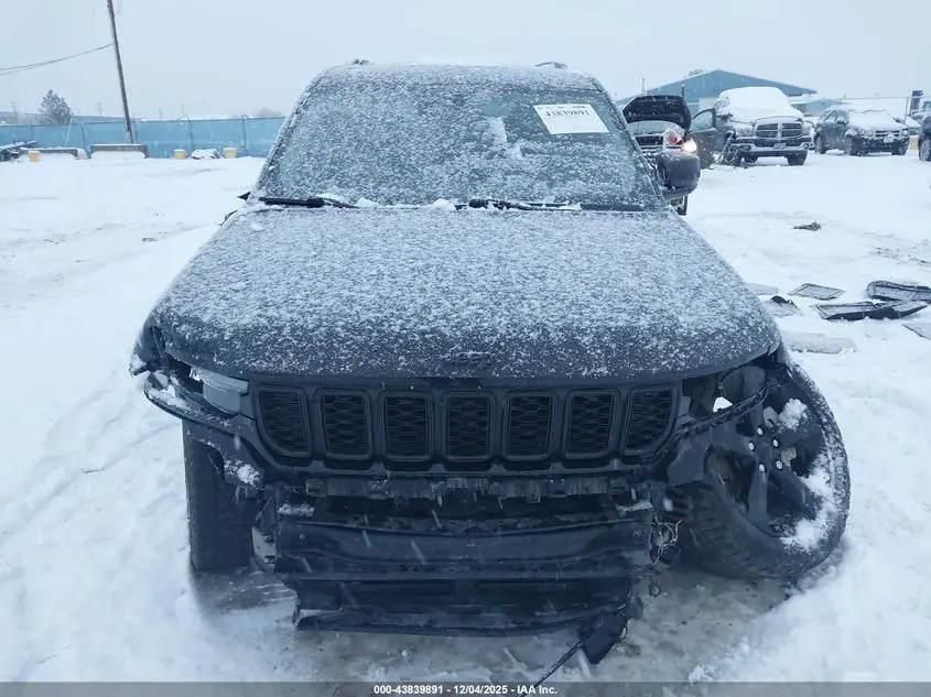 2023 JEEP GRAND CHEROKEE LIMITED 4X4