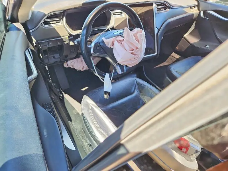 2015 TESLA MODEL S 85D  