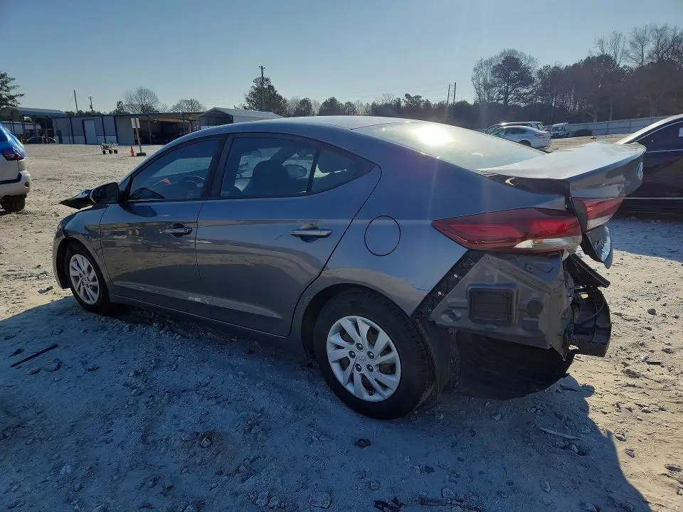 2018 HYUNDAI ELANTRA SE  