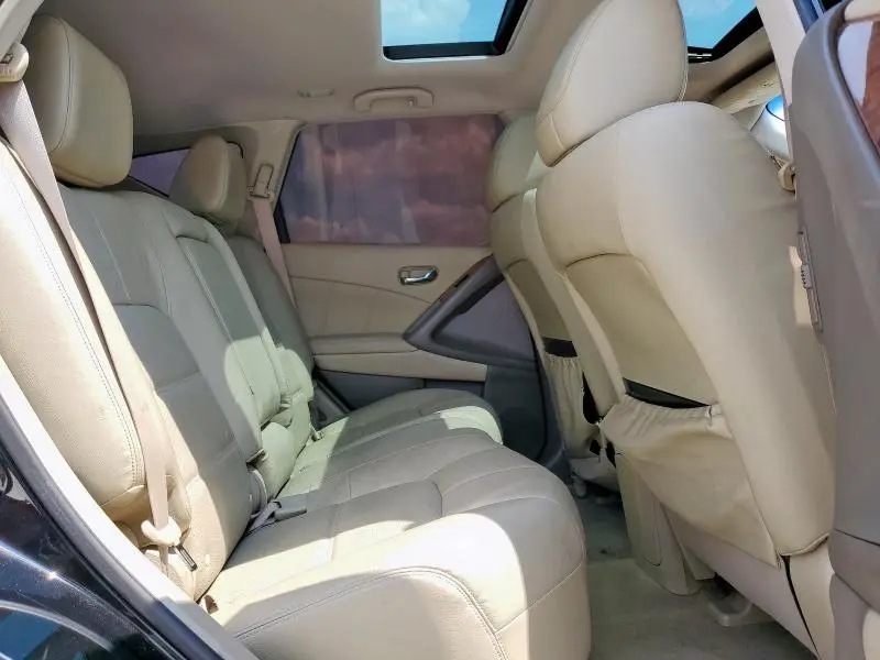 2011 NISSAN MURANO S  