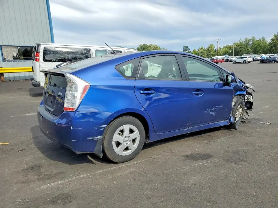 2011 TOYOTA PRIUS FOUR  