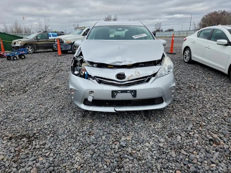 2013 TOYOTA PRIUS V   