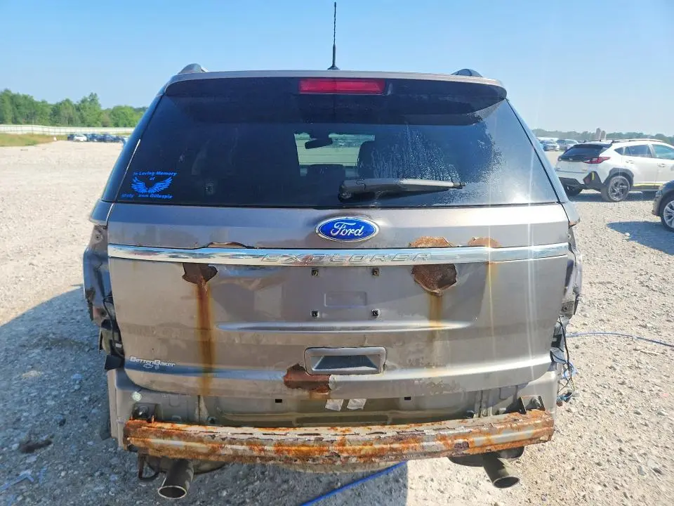 2011 FORD EXPLORER XLT  