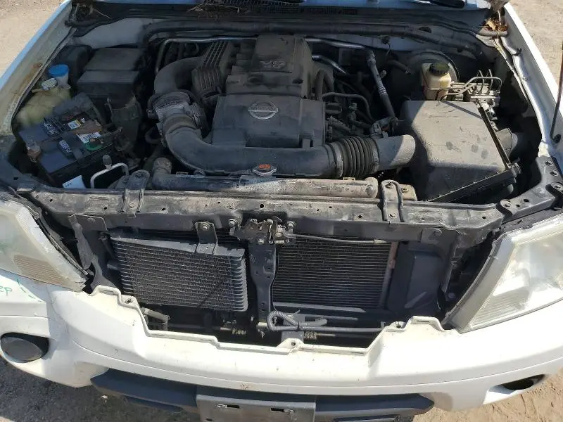 2016 NISSAN FRONTIER SV  
