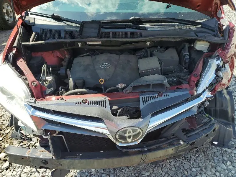 2018 TOYOTA SIENNA XLE 7-PASSENGER  