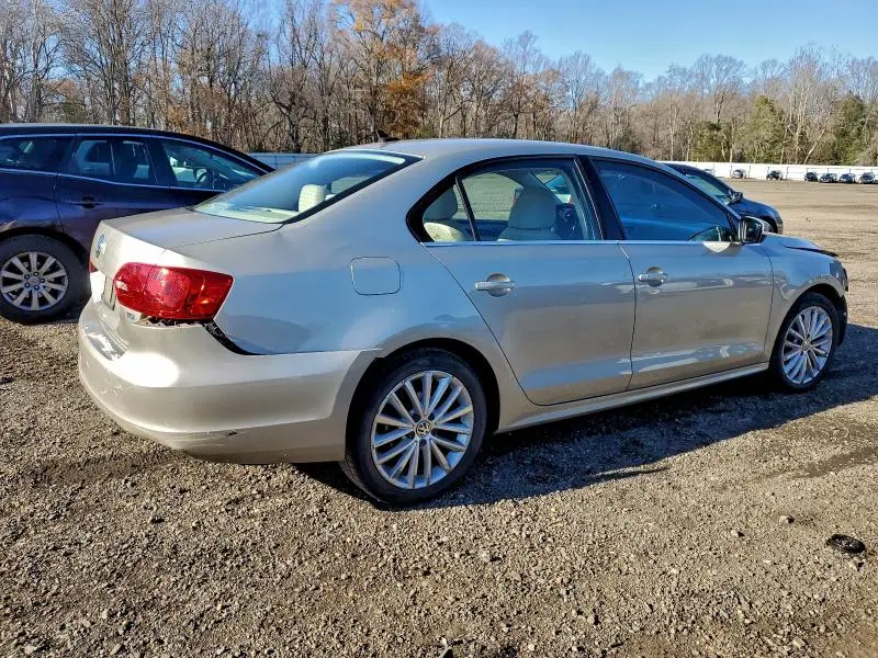 2013 VOLKSWAGEN JETTA TDI  