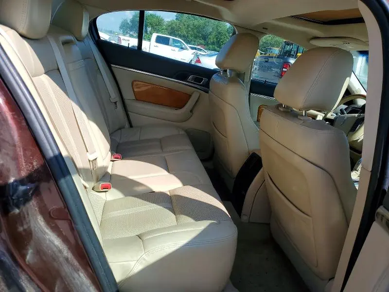 2010 LINCOLN MKS   
