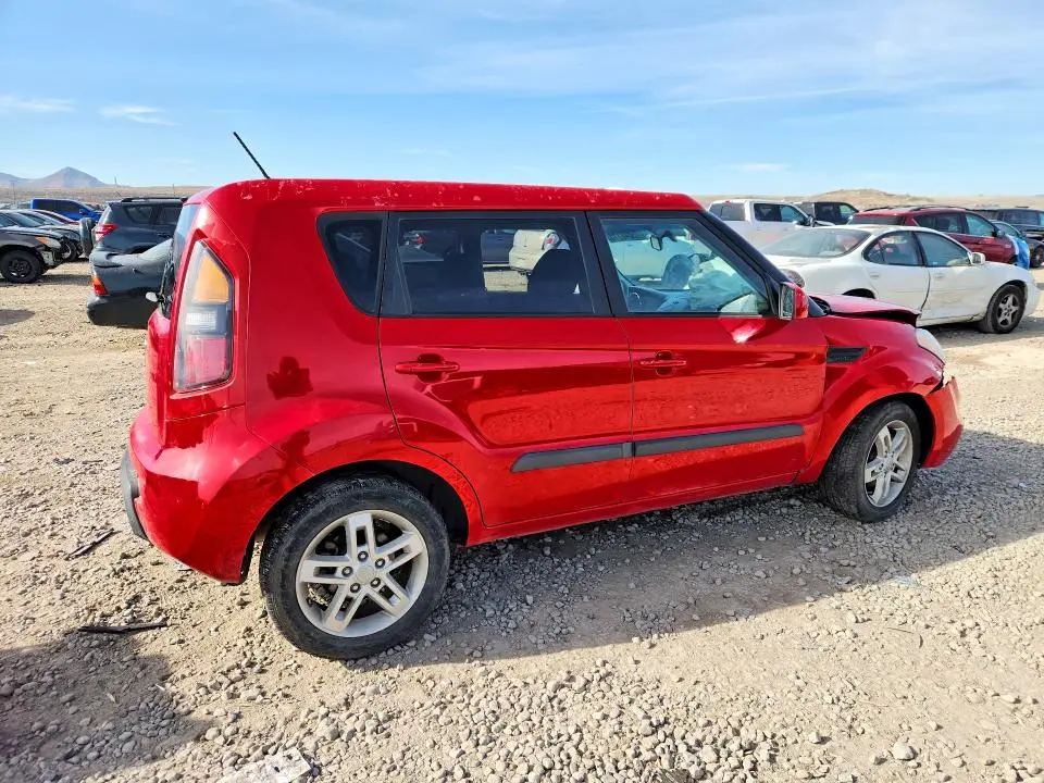 2011 KIA SOUL +  