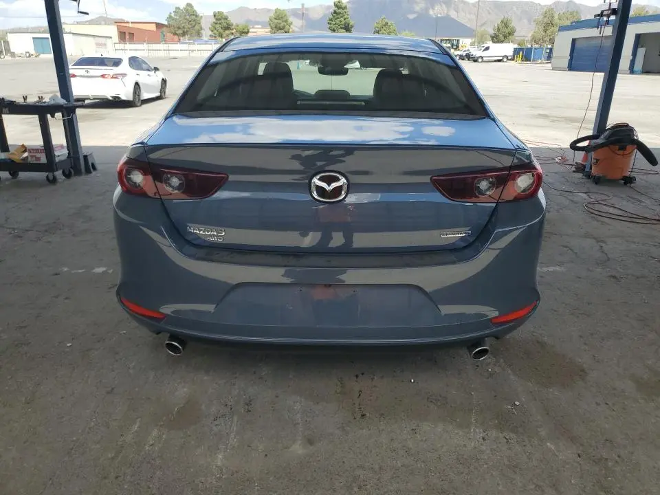 2025 MAZDA 3 PREFERRED  