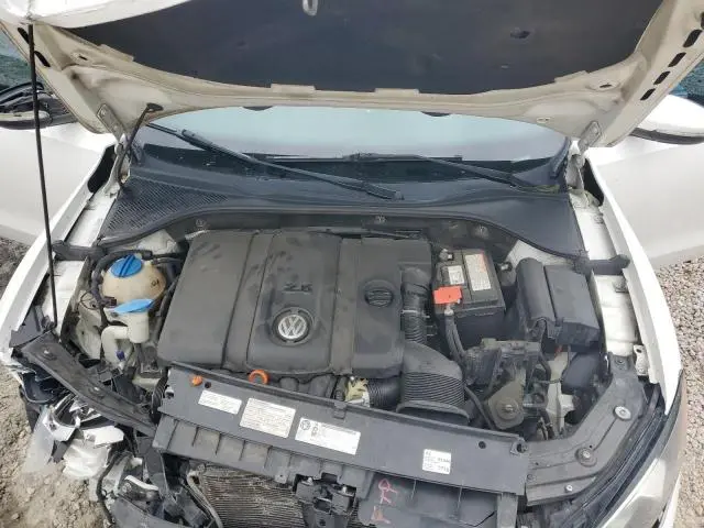 2012 VOLKSWAGEN PASSAT SE