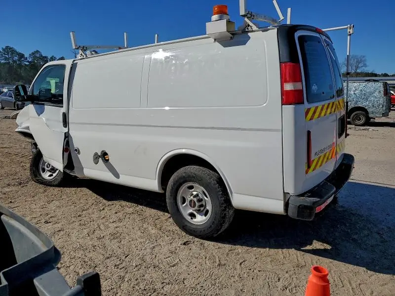 2014 GMC SAVANA G3500  