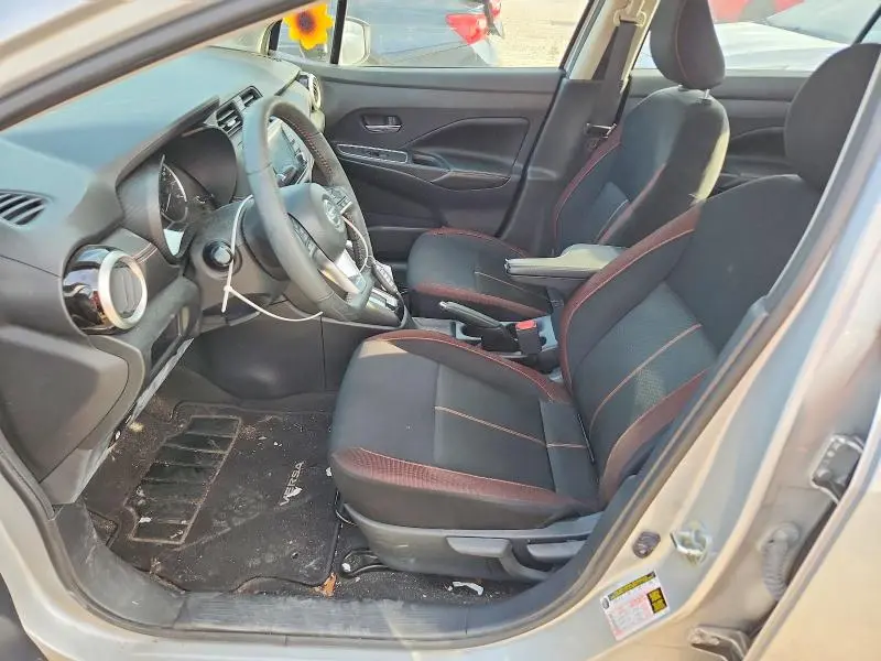 2021 NISSAN VERSA SR  