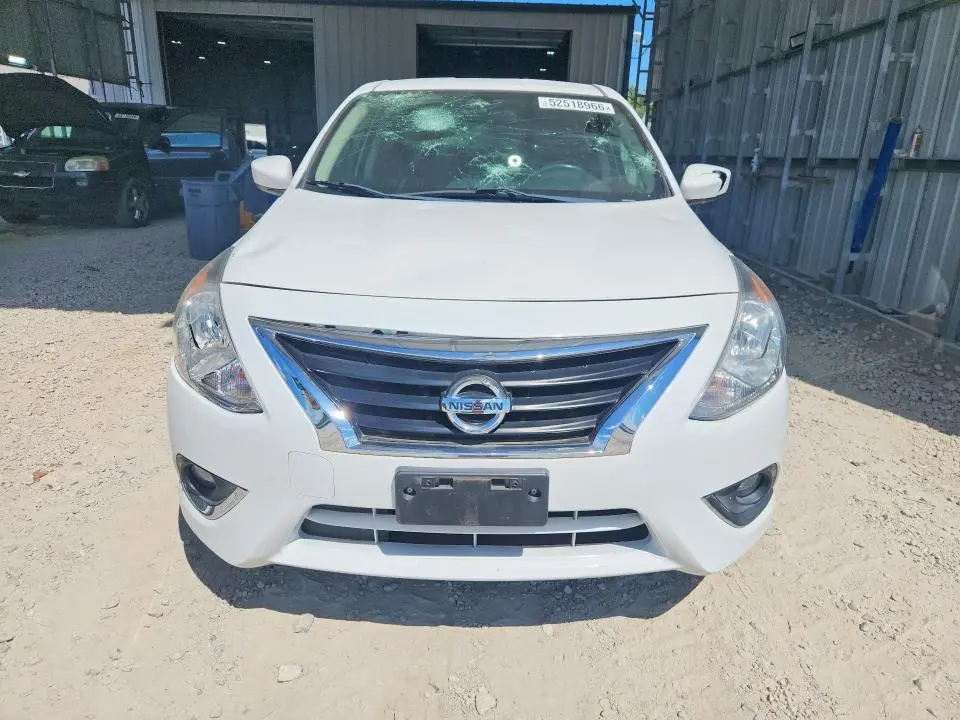 2019 NISSAN VERSA SV  