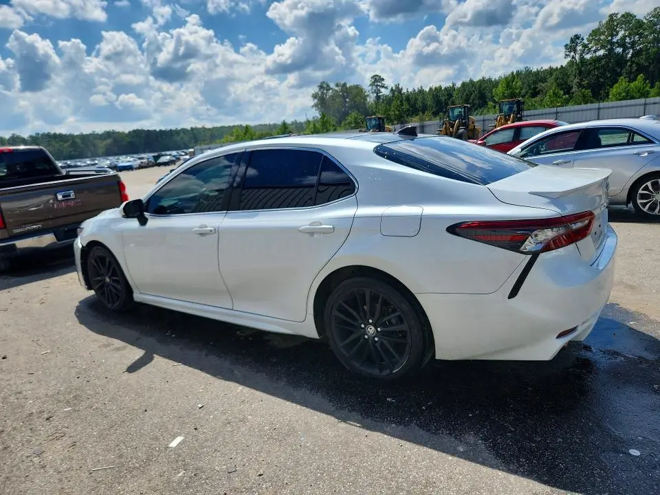 2021 TOYOTA CAMRY XSE  