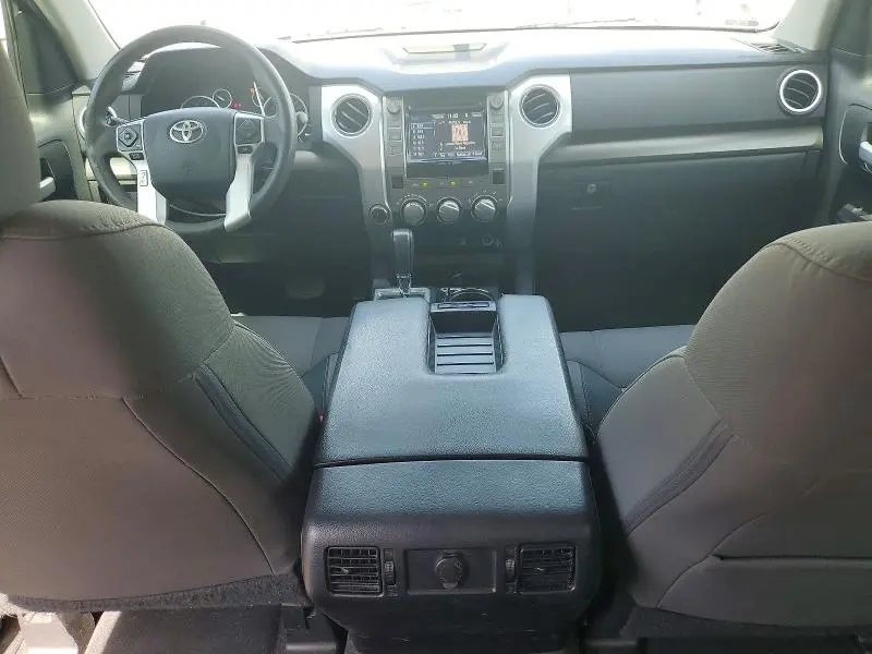 2015 TOYOTA TUNDRA SR5  