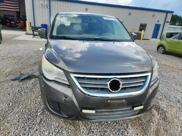 2010 VOLKSWAGEN ROUTAN SE  