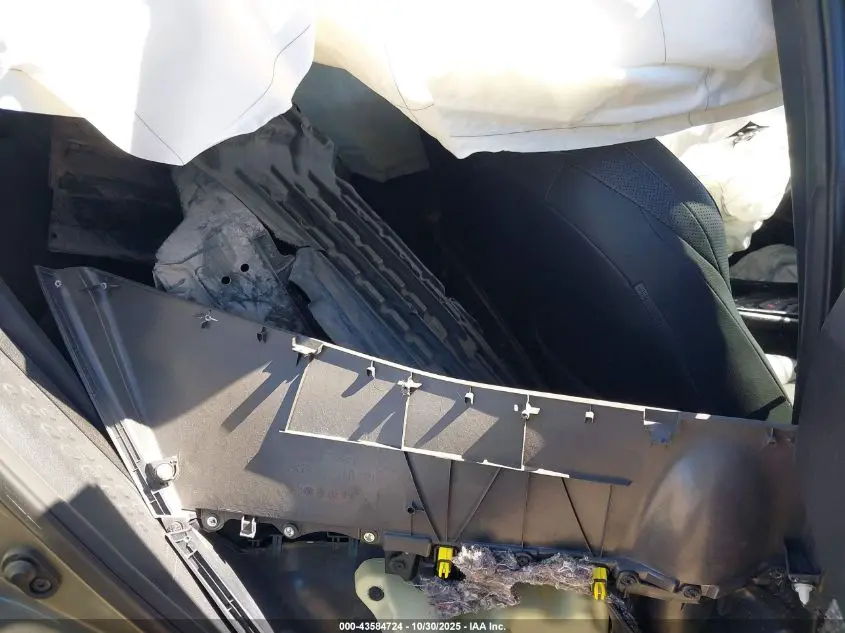 2021 TOYOTA C-HR LIMITED