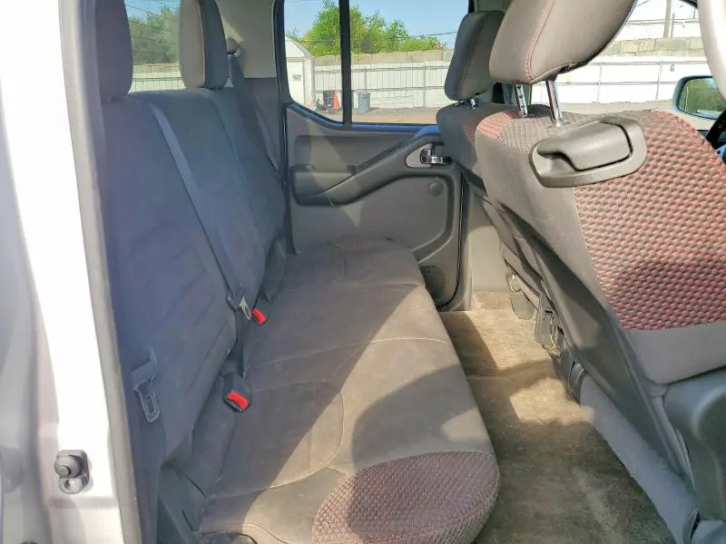 2012 NISSAN FRONTIER S  
