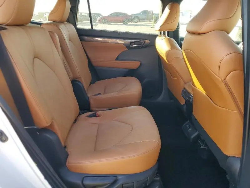 2024 TOYOTA HIGHLANDER HYBRID LIMITED  