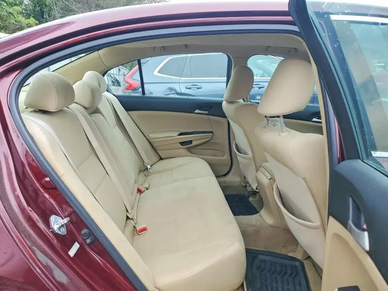2011 HONDA ACCORD LX  