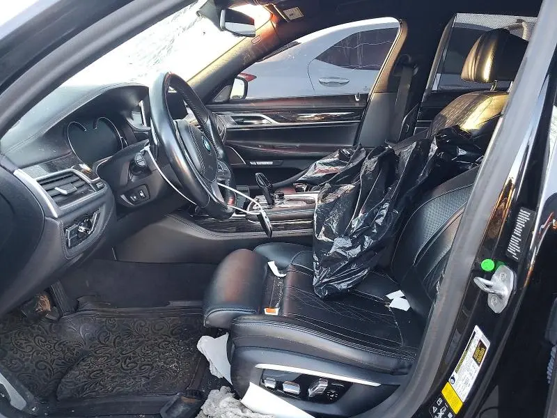 2016 BMW 750 XI  