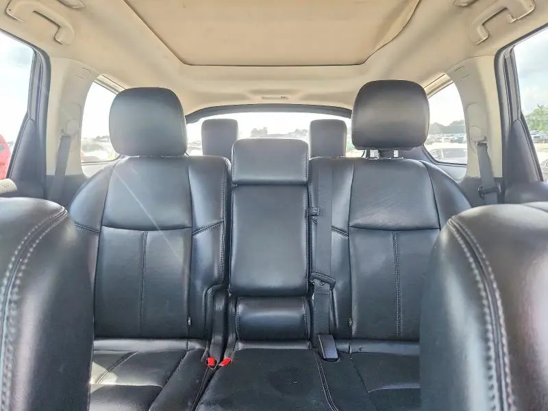 2015 NISSAN PATHFINDER SL  