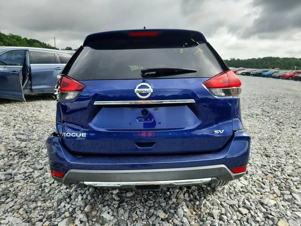 2018 NISSAN ROGUE SV  