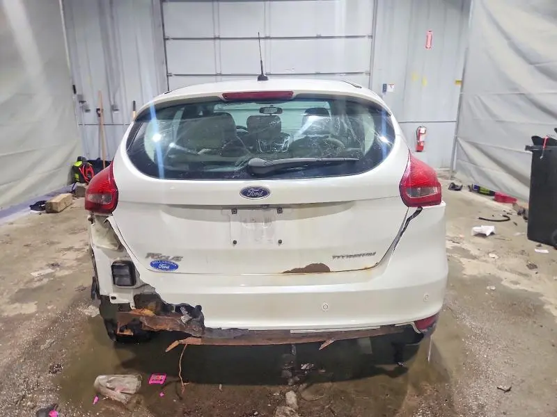 2016 FORD FOCUS TITANIUM  