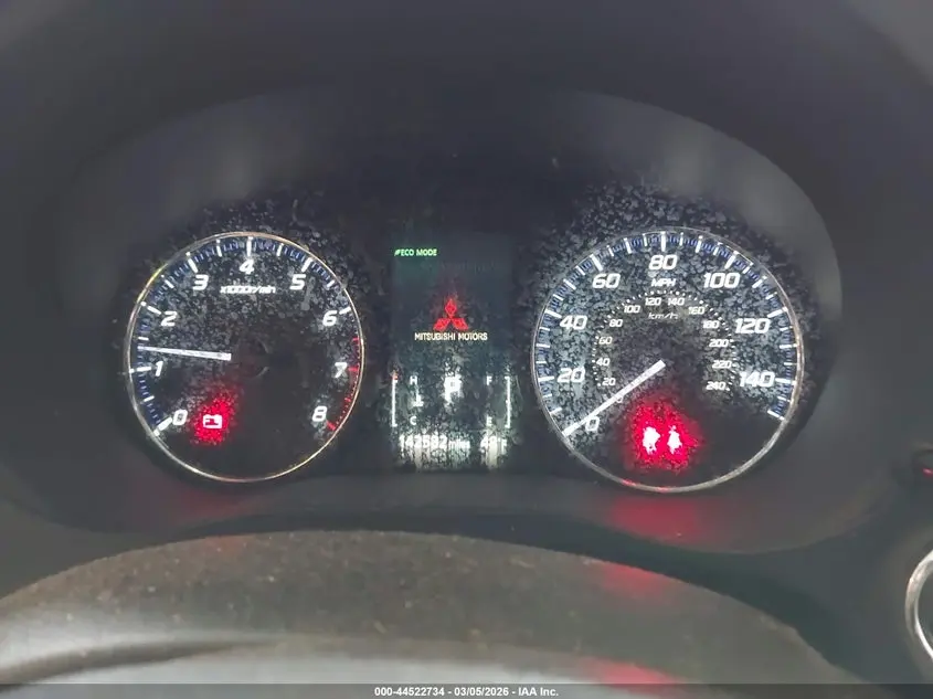 2016 MITSUBISHI OUTLANDER SE