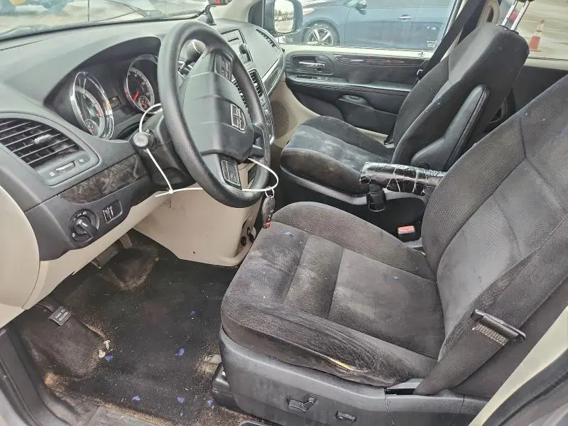 2014 DODGE GRAND CARAVAN SE  