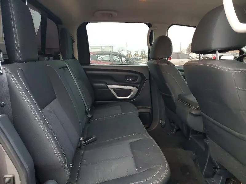 2018 NISSAN TITAN S  