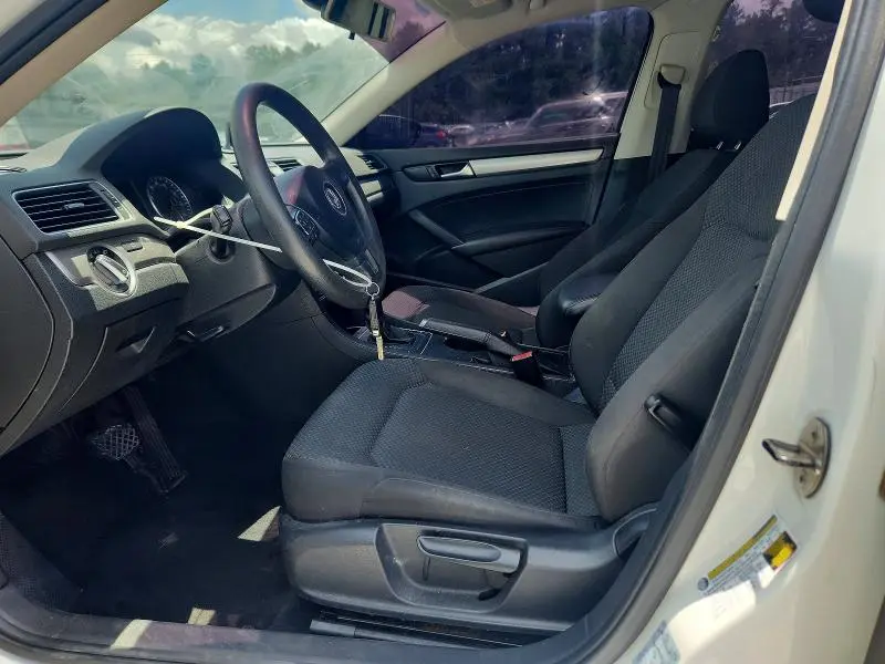 2012 VOLKSWAGEN PASSAT S  