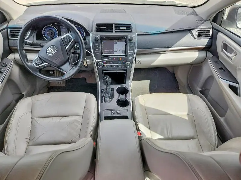 2015 TOYOTA CAMRY XLE  