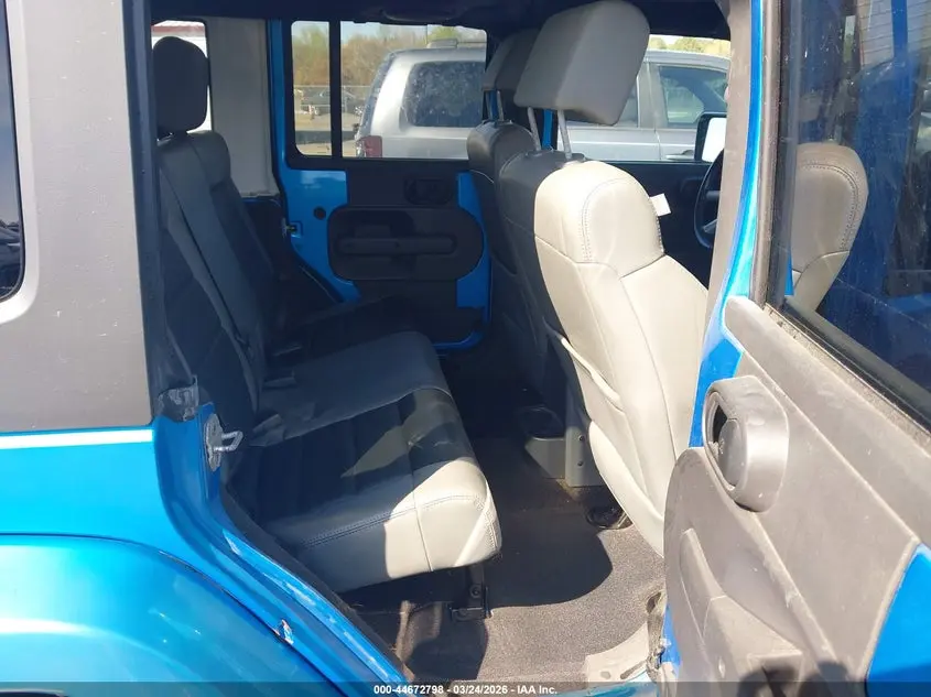 2010 JEEP WRANGLER UNLIMITED SAHARA