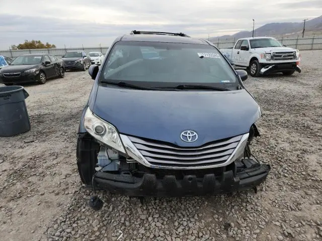 2015 TOYOTA SIENNA XLE  