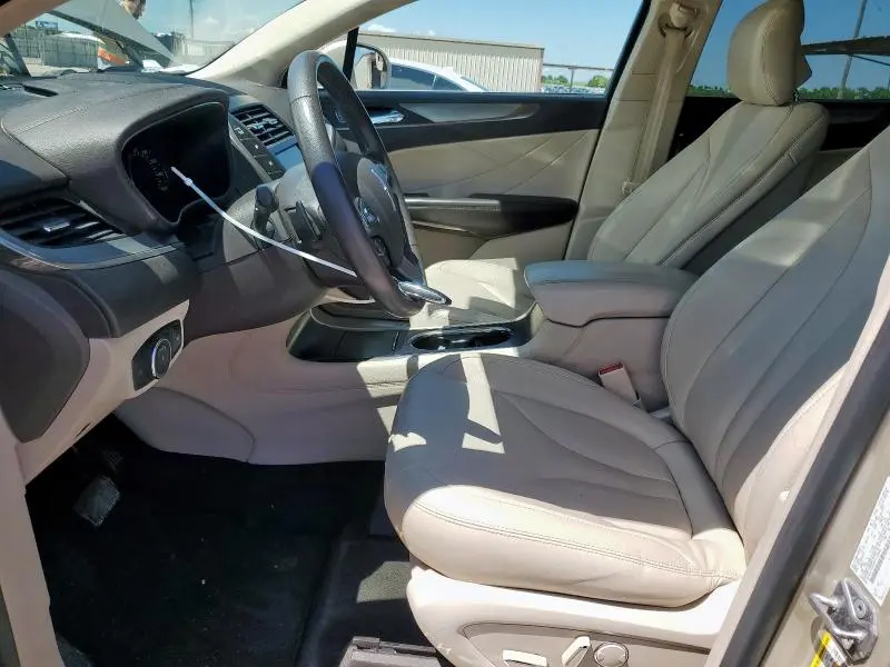 2017 LINCOLN MKC PREMIERE  