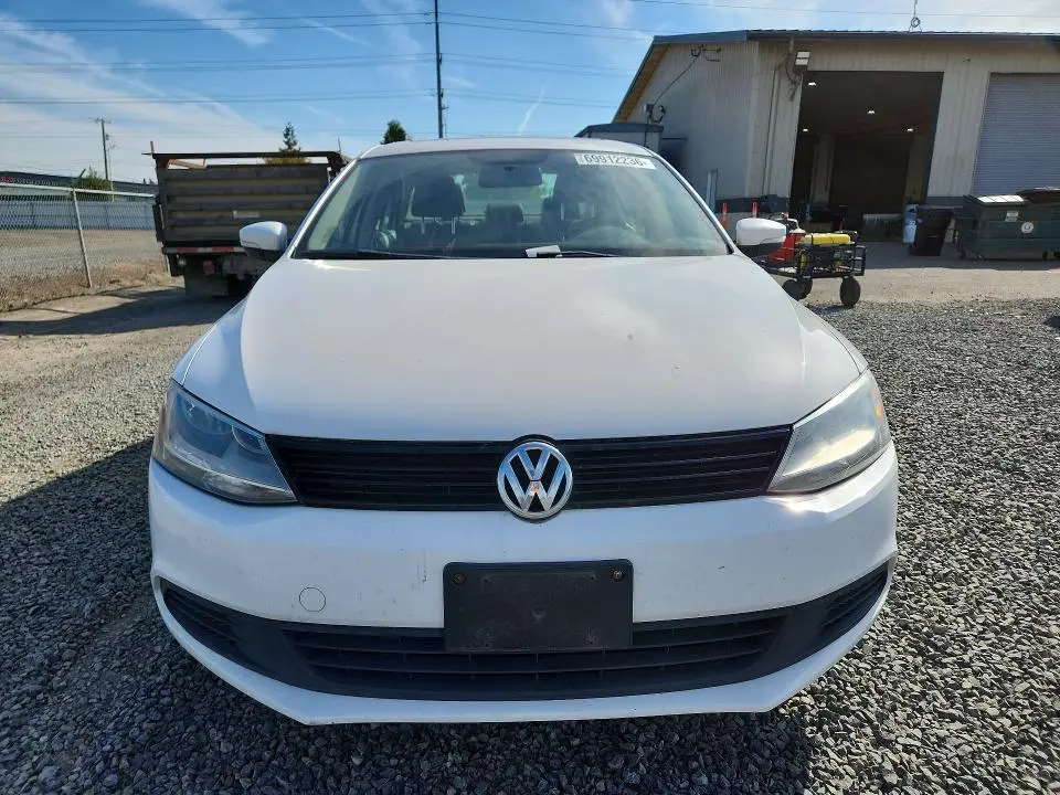 2011 VOLKSWAGEN JETTA TDI  