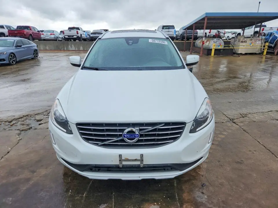 2016 VOLVO XC60 T5 PREMIER  