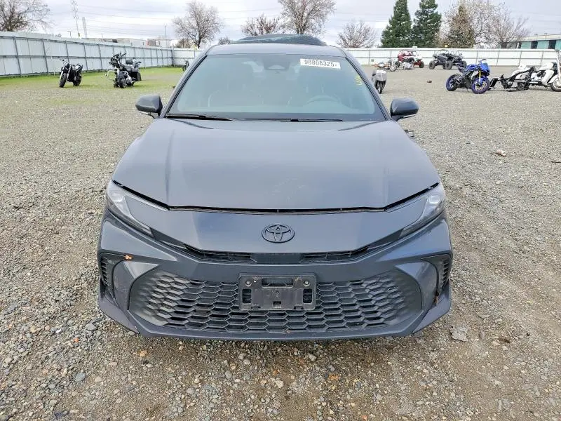 2025 TOYOTA CAMRY XSE  