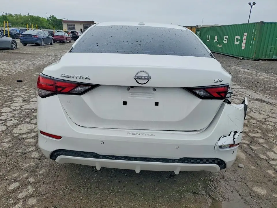 2024 NISSAN SENTRA SV  