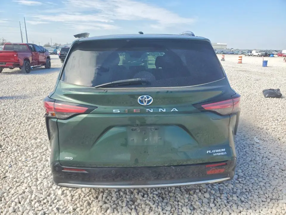 2021 TOYOTA SIENNA LIMITED  