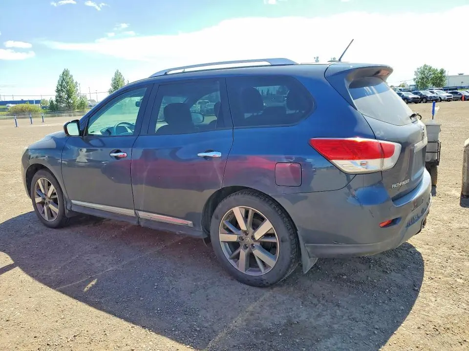 2014 NISSAN PATHFINDER S  